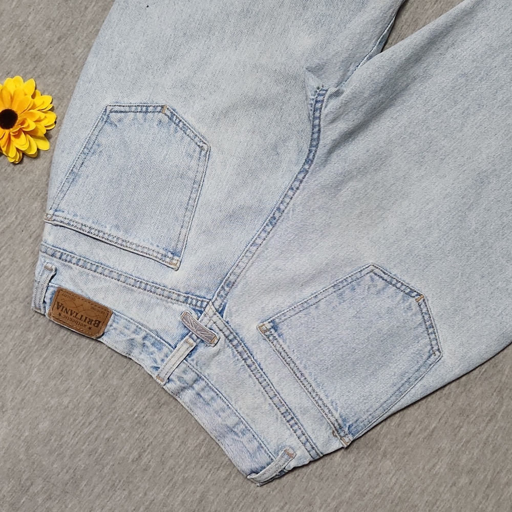 Vintage Brittania Light Wash Denim High Rise Tapered Leg Baggy "Mom" Jeans - Picture 5 of 17